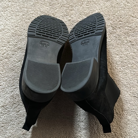 🖤The Flexx- Suede Ankle Boots(Size 8.5)🖤 - Picture 5 of 6